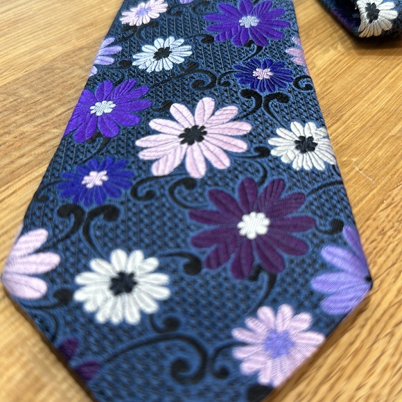 Duchamp 100% silk tie - Picture 2 of 5